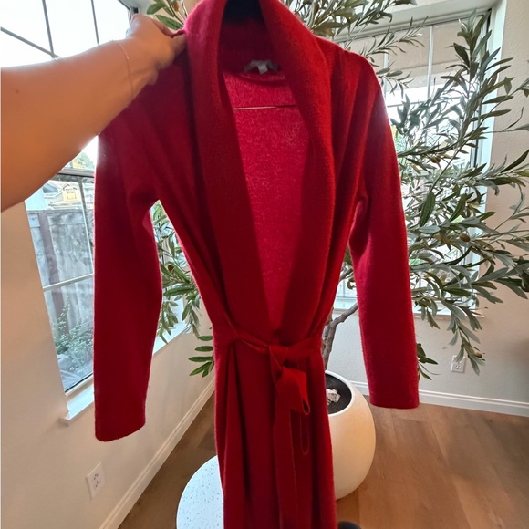 Neiman Marcus Vibrant Red Cashmere robe - Picture 5 of 6